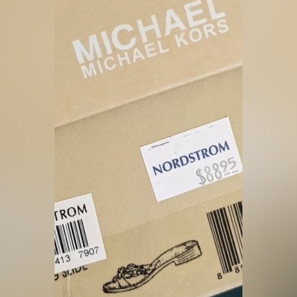 Michael Kors leather sandals Retail $88 SALE. 503 - Picture 10 of 12